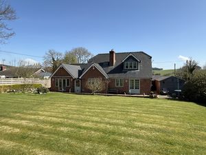 Photo 30- click for photo gallery